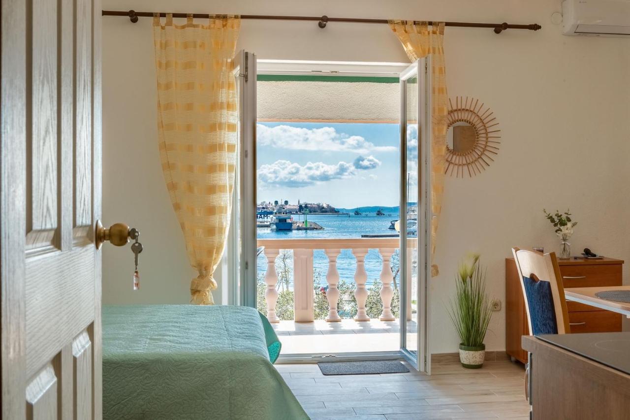 Mare-More Studio W Balcony And Beach Front And View Zadar Exterior photo